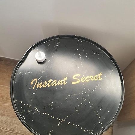 Instant Secret Bed & Breakfast Pourrieres Exterior foto